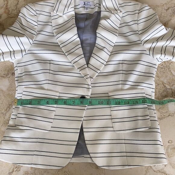 Jules & Leopold Two-Piece Skirt & Jacket Set - Picture 13 of 13